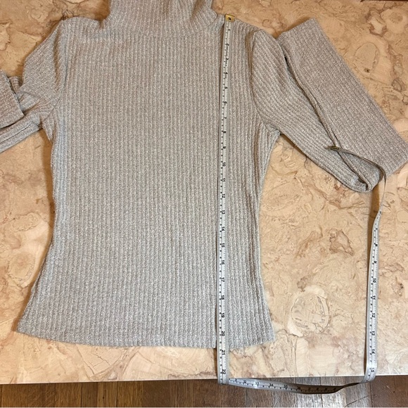 Lulus Gray Ribbed Long Sleeve Turtleneck Top Small - Picture 8 of 8